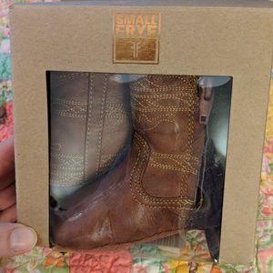 Frye baby campus stitching horse bootie sz 4.